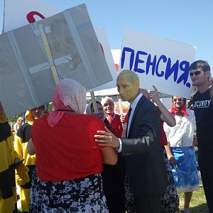 Complex Systems, Red Bull Flugtag и «Доллар, Гудбай!»